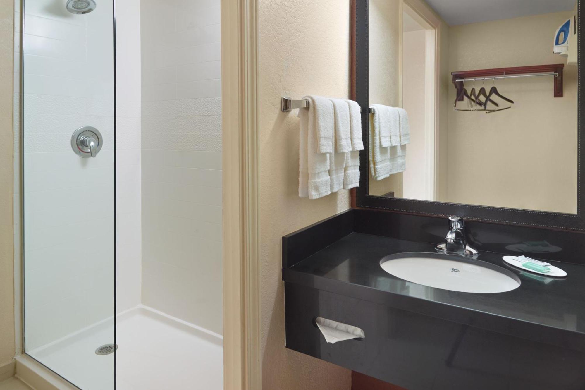 Fairfield Inn & Suites By Marriott Atlanta Buckhead Zewnętrze zdjęcie